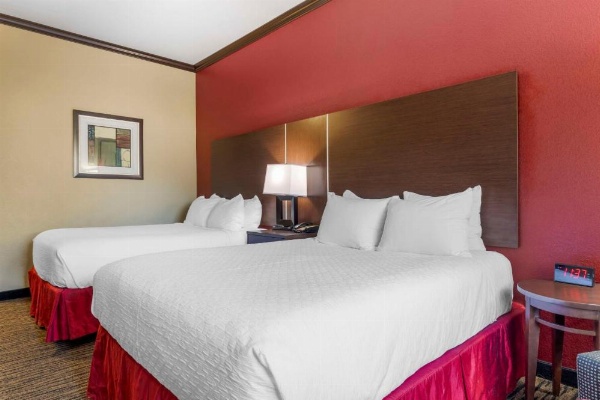 Best Western Plus Classic Inn And Suites image 15