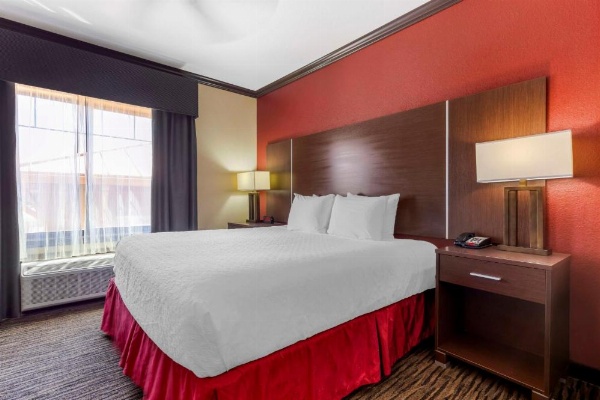 Best Western Plus Classic Inn And Suites image 20